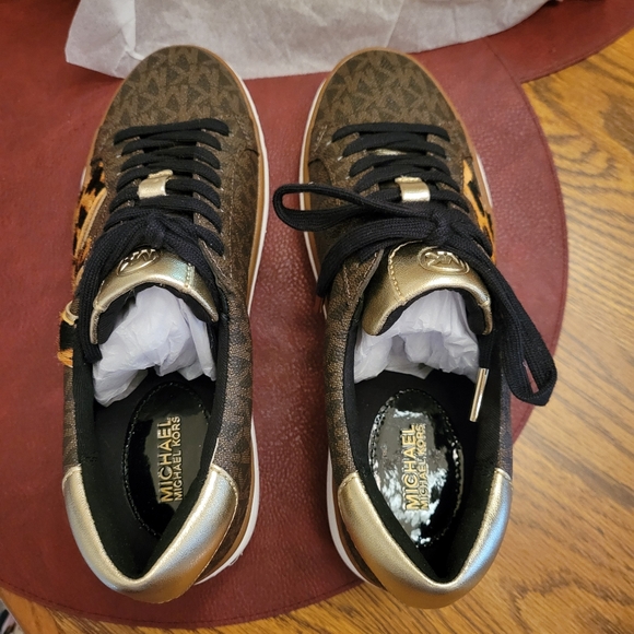 NWT Never Worn Michael Kors MK Chapman Logo & Leopard Print Calf Hair Sneaker - Picture 2 of 5